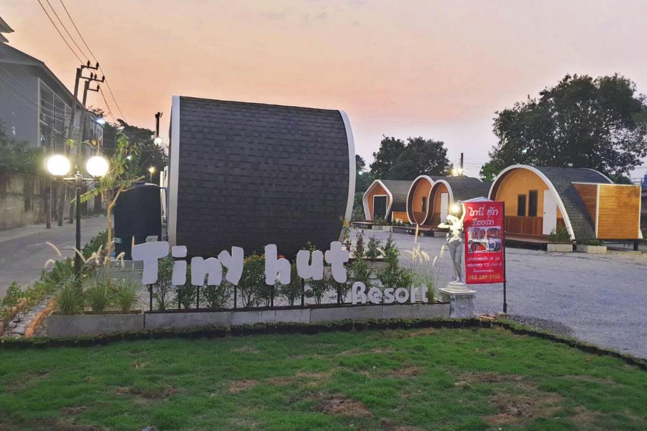 Tiny Hut Resort Bangkok Exterior photo
